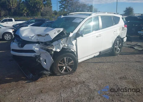 2017 Toyota Rav4 Xle z USA, uszkodzony, nr VIN 2T3WFREVXHW404447